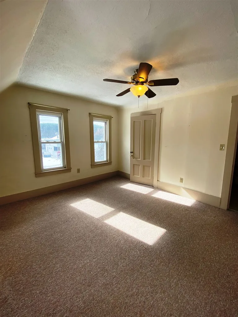 4 Hill Street Littleton NH 03561