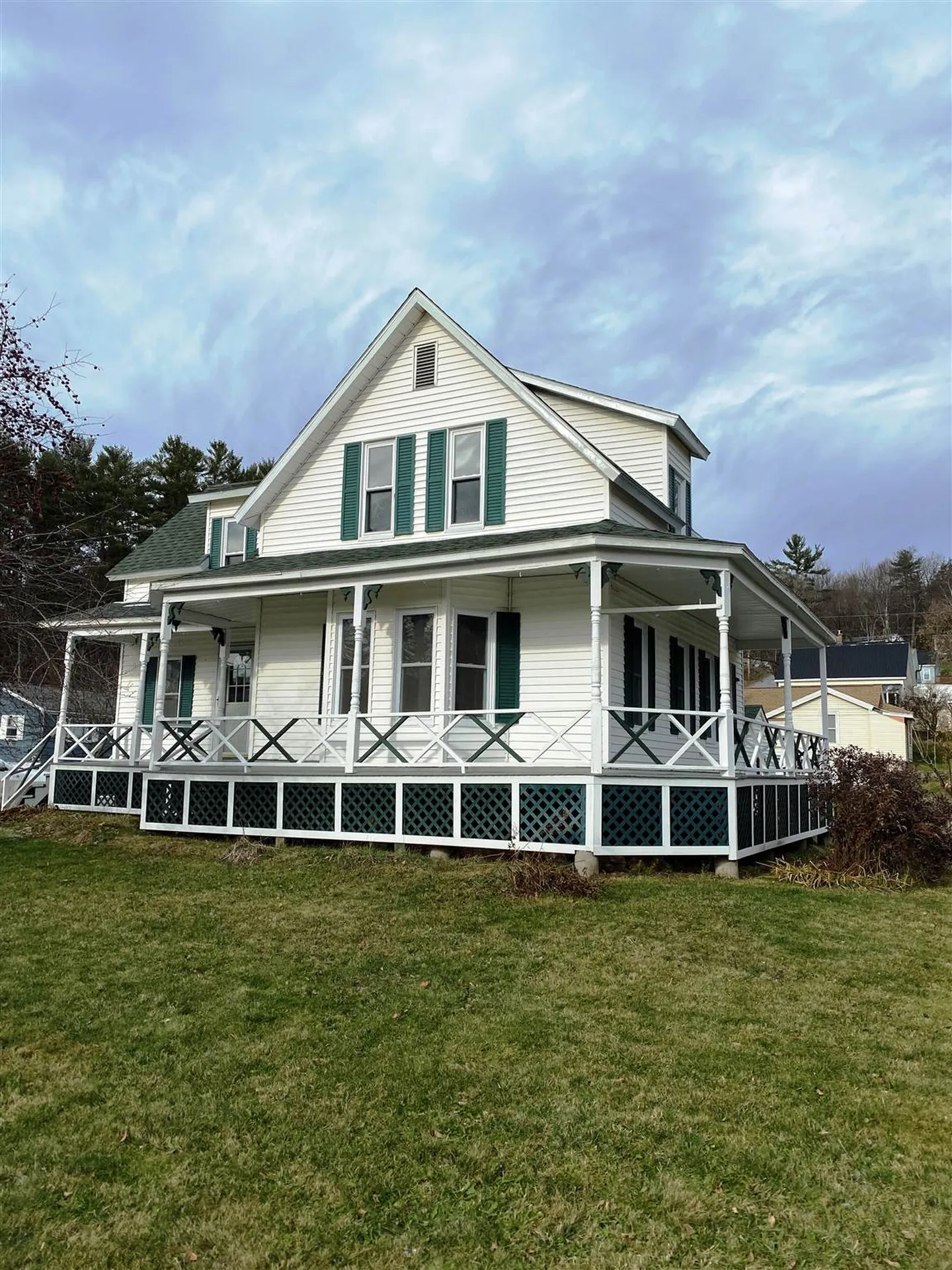 4 Hill Street Littleton NH 03561