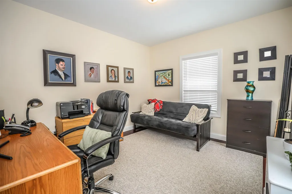 32 Tanglewood Drive Auburn NH 03032