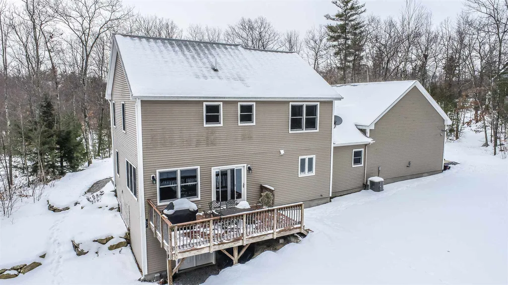 32 Tanglewood Drive Auburn NH 03032