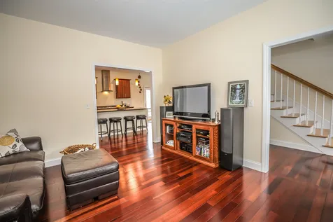 32 Tanglewood Drive Auburn NH 03032