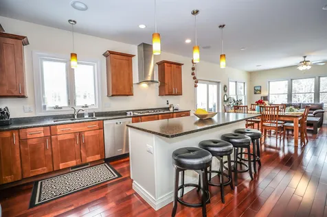32 Tanglewood Drive Auburn NH 03032