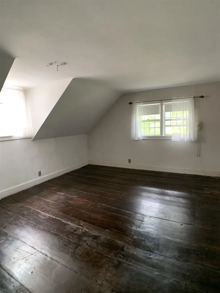 816 Popple Dungeon Road Chester VT 05143