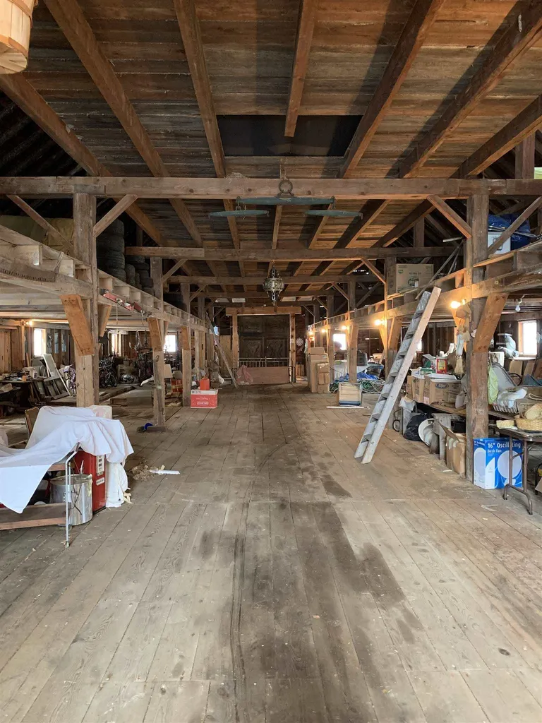 816 Popple Dungeon Road Chester VT 05143