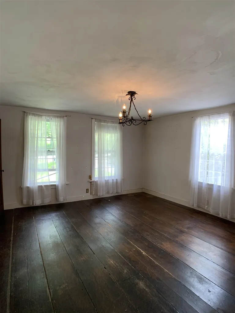 816 Popple Dungeon Road Chester VT 05143