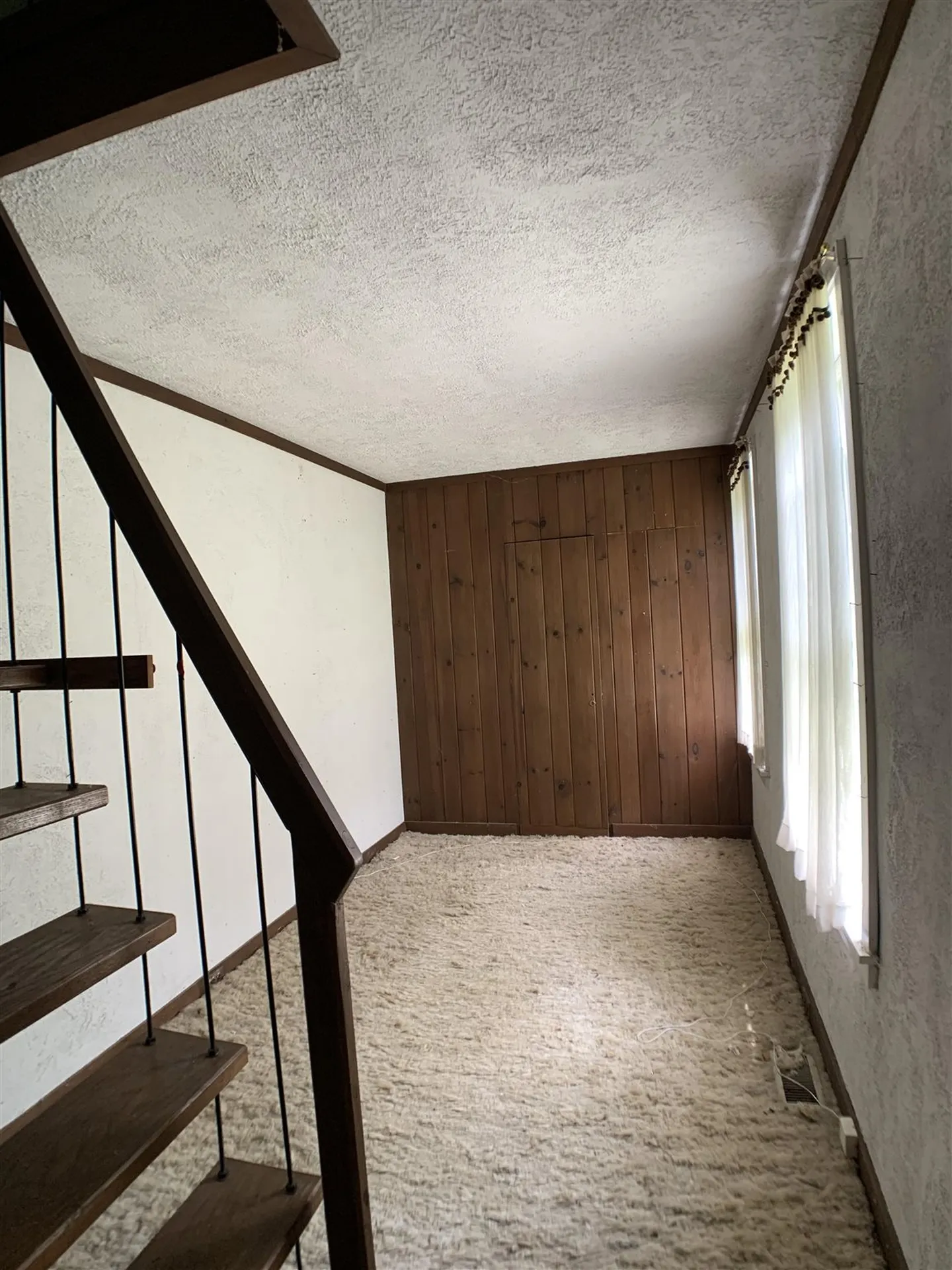 816 Popple Dungeon Road Chester VT 05143