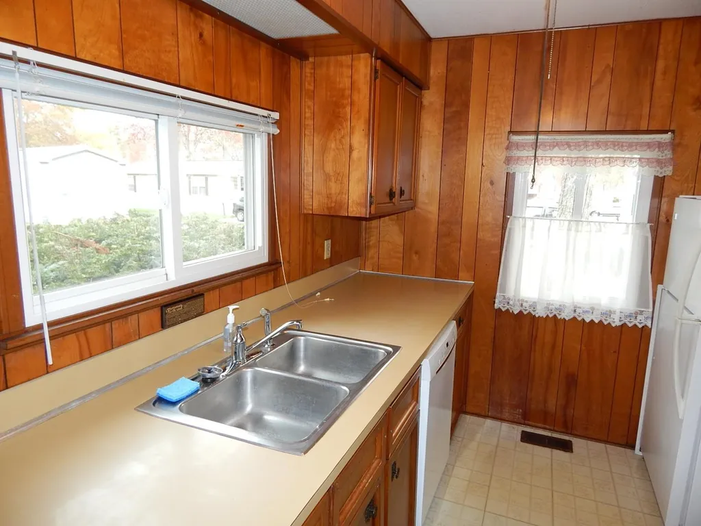5 Meredith Drive Hampstead NH 03841