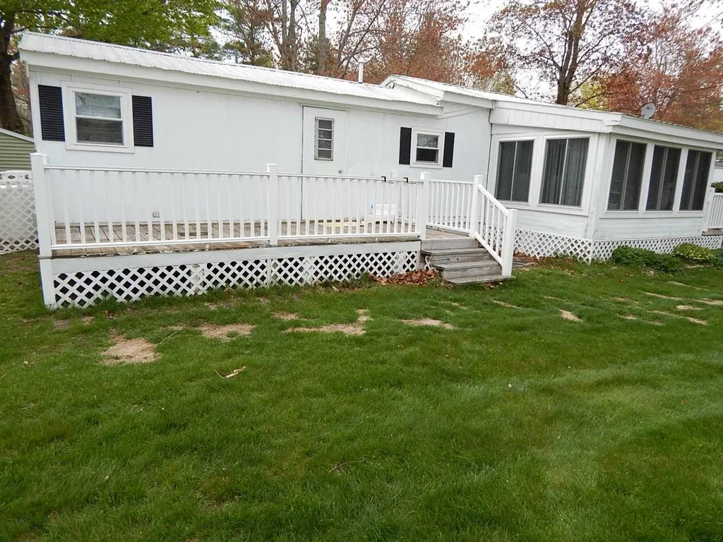 5 Meredith Drive Hampstead NH 03841