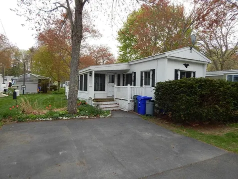 5 Meredith Drive Hampstead NH 03841