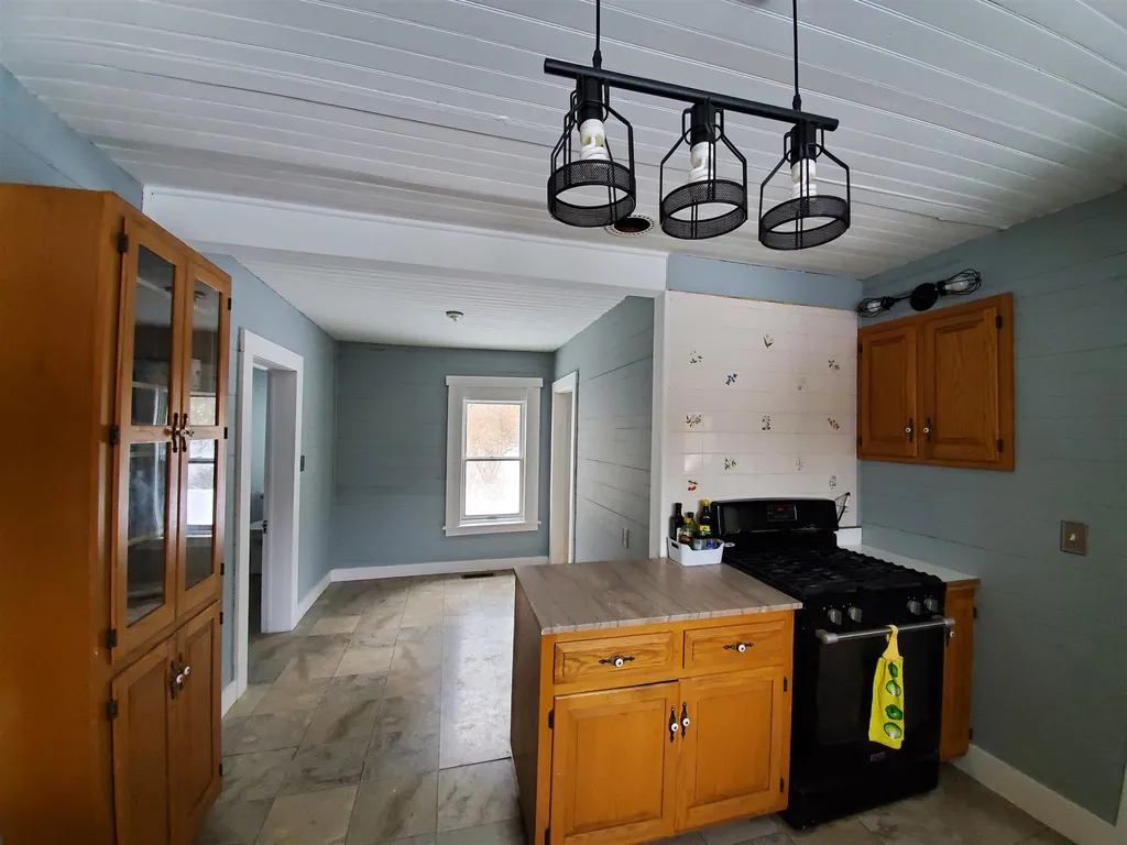 804 Shaker Hill Road Enfield NH 03748