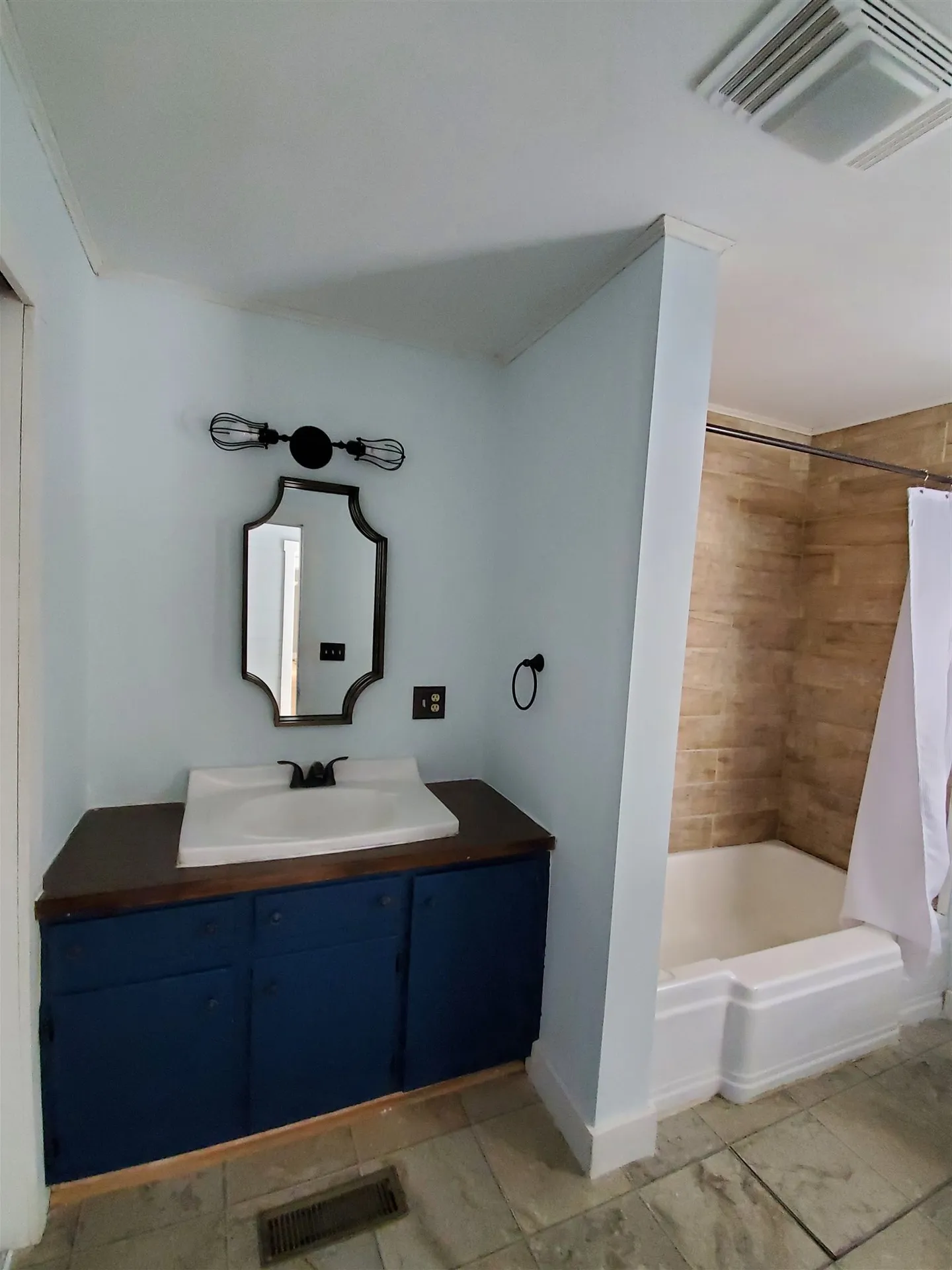 804 Shaker Hill Road Enfield NH 03748