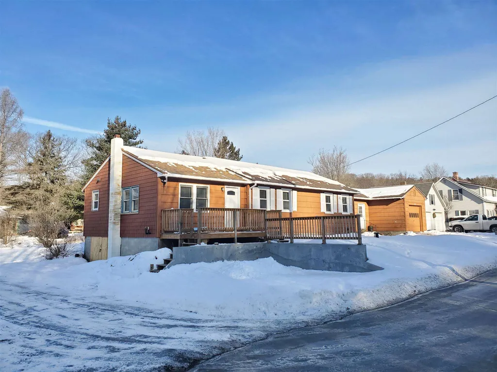 28 Library Avenue Alstead NH 03602