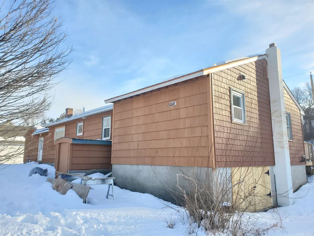 28 Library Avenue Alstead NH 03602