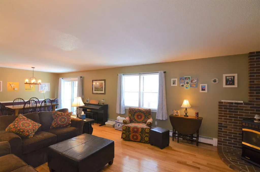 35 Floyd Avenue Lebanon NH 03748