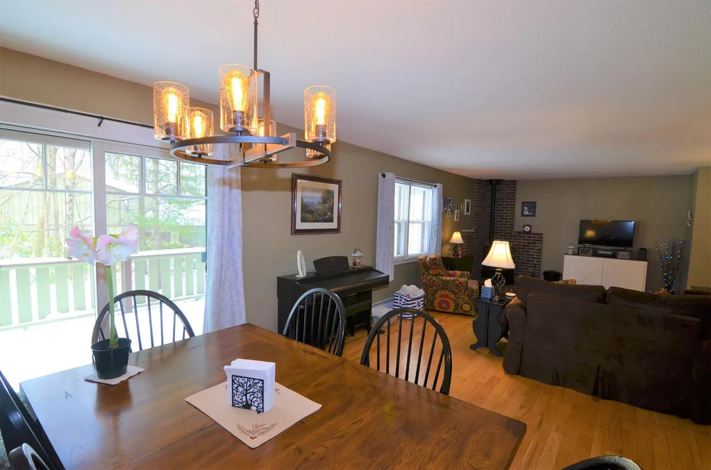 35 Floyd Avenue Lebanon NH 03748