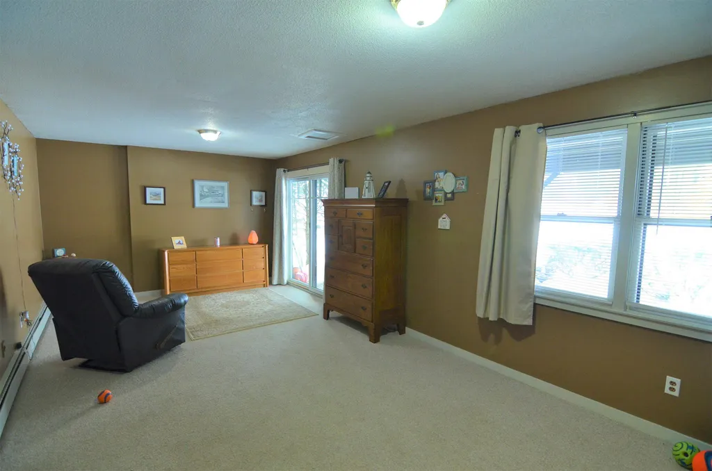 35 Floyd Avenue Lebanon NH 03748
