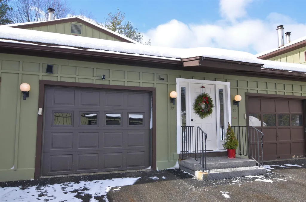 35 Floyd Avenue Lebanon NH 03748
