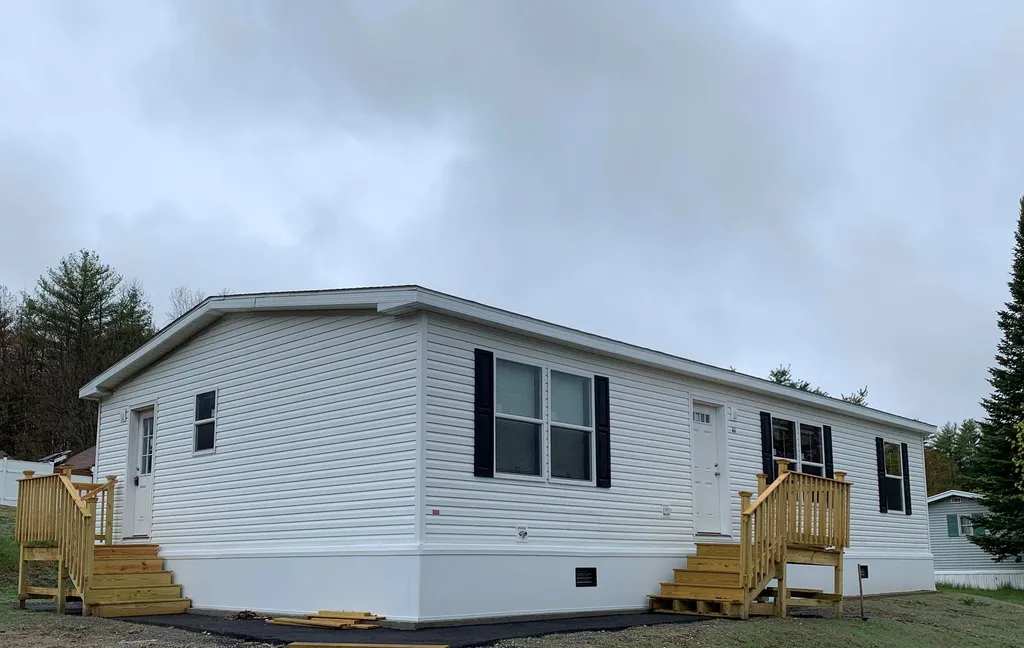 47 Cleo Circle Rochester NH 03868
