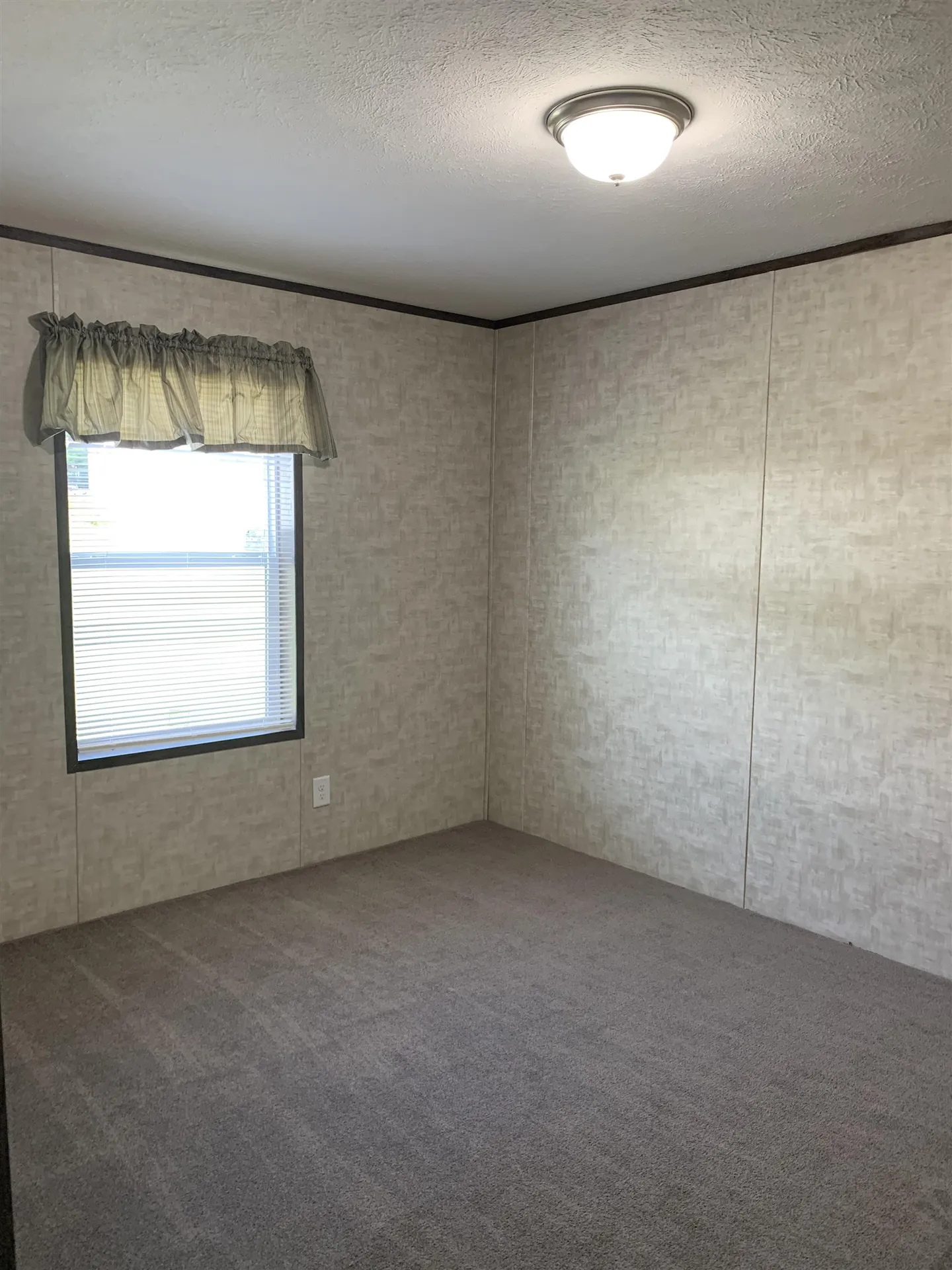 47 Cleo Circle Rochester NH 03868