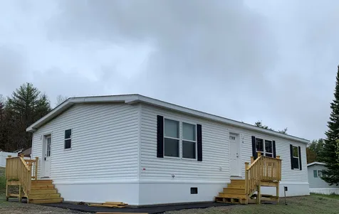 47 Cleo Circle Rochester NH 03868