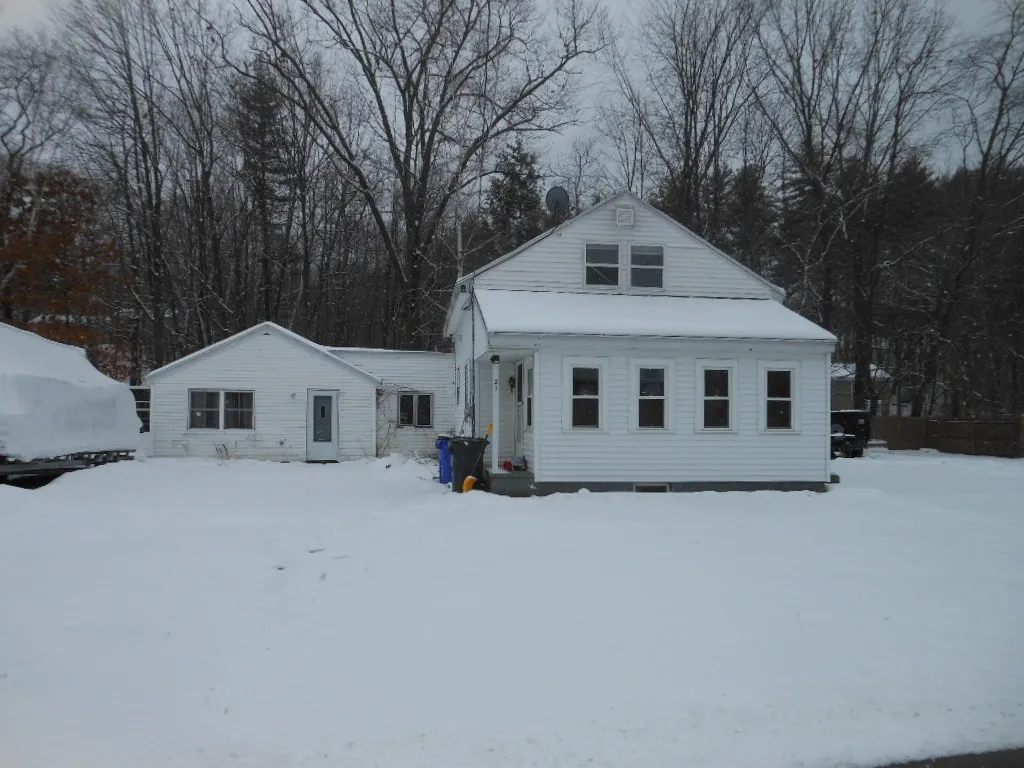 21 Shore Drive Goffstown NH 03045