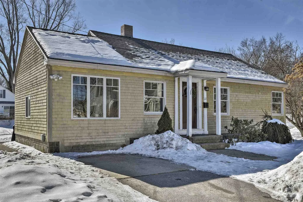 22 Hooper Street Keene NH 03431