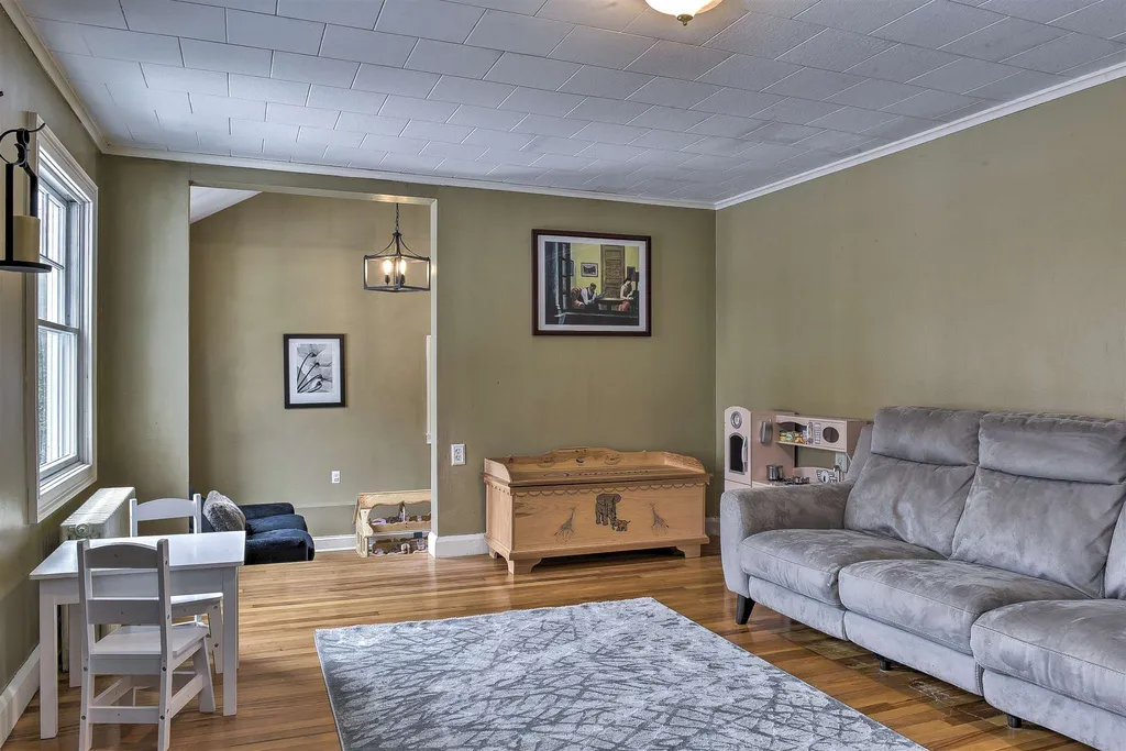 22 Hooper Street Keene NH 03431