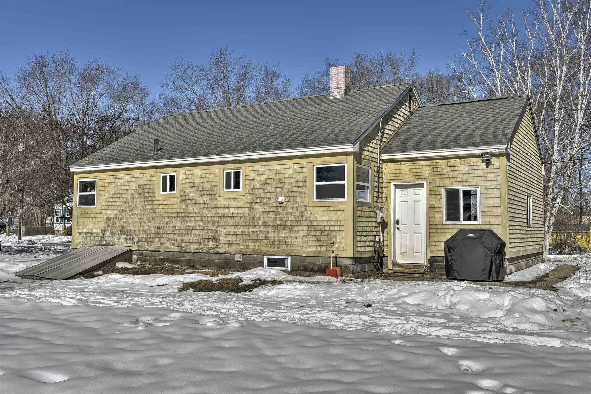 22 Hooper Street Keene NH 03431