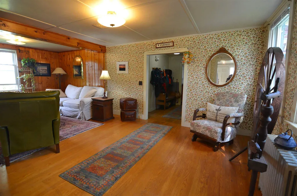 27 High Street Ludlow VT 05149