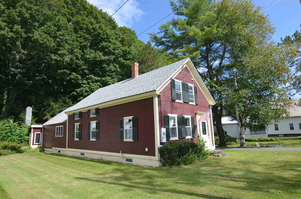 27 High Street Ludlow VT 05149