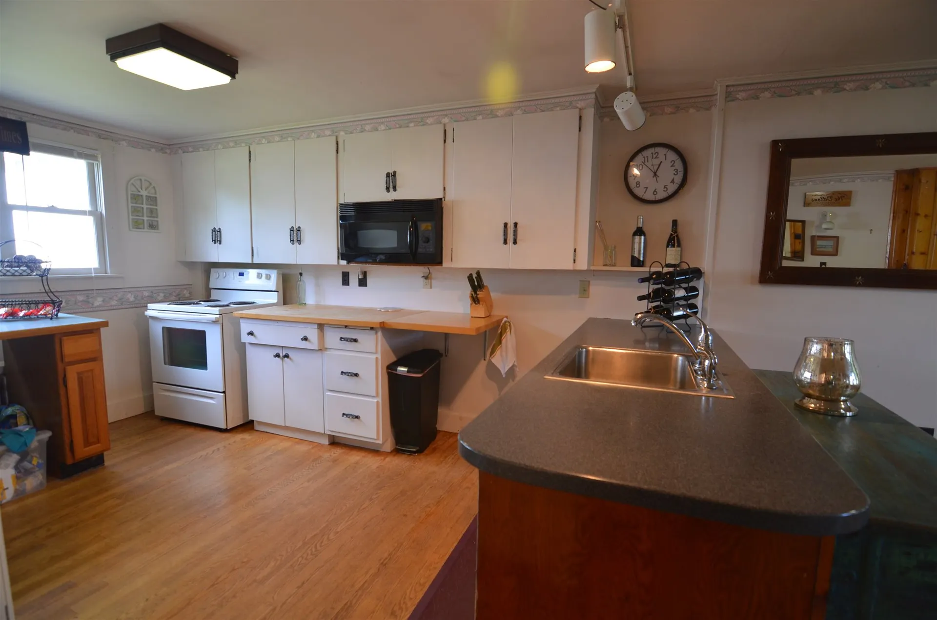 27 High Street Ludlow VT 05149