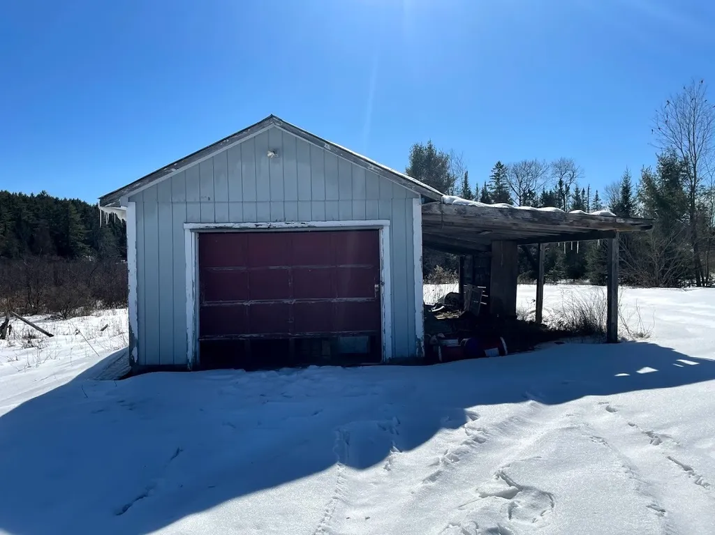 1001 Wallace Hill Road Newbury VT 05081