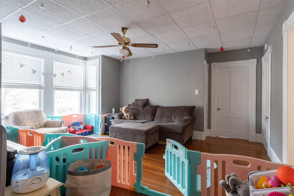 236 Walnut Street Manchester NH 03104