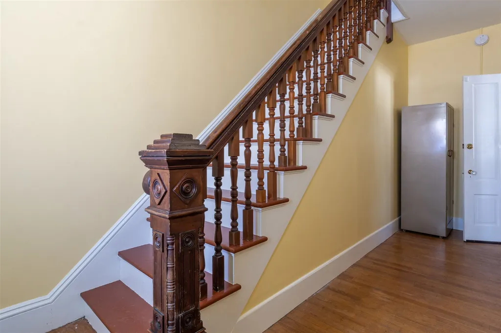 236 Walnut Street Manchester NH 03104