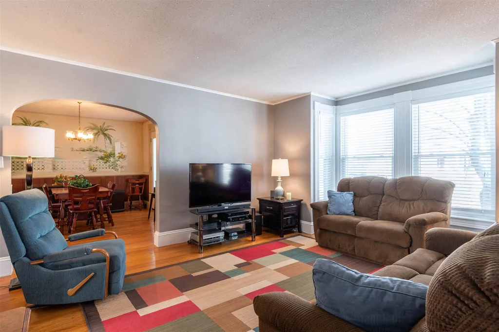 236 Walnut Street Manchester NH 03104