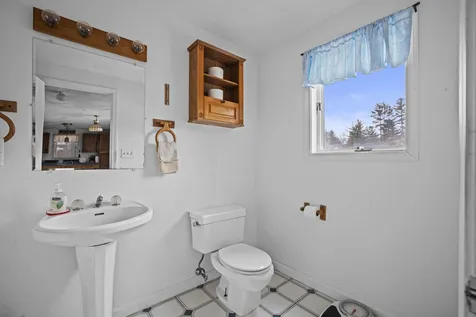 31 Kingsbury Drive Milton NH 03851