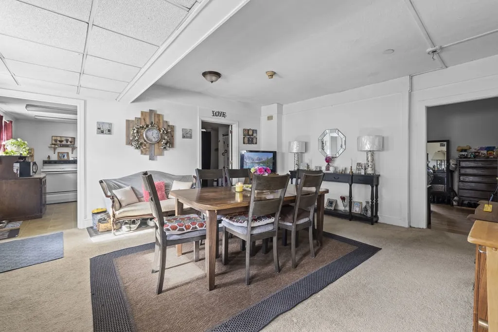 686 Central Avenue Dover NH 03820