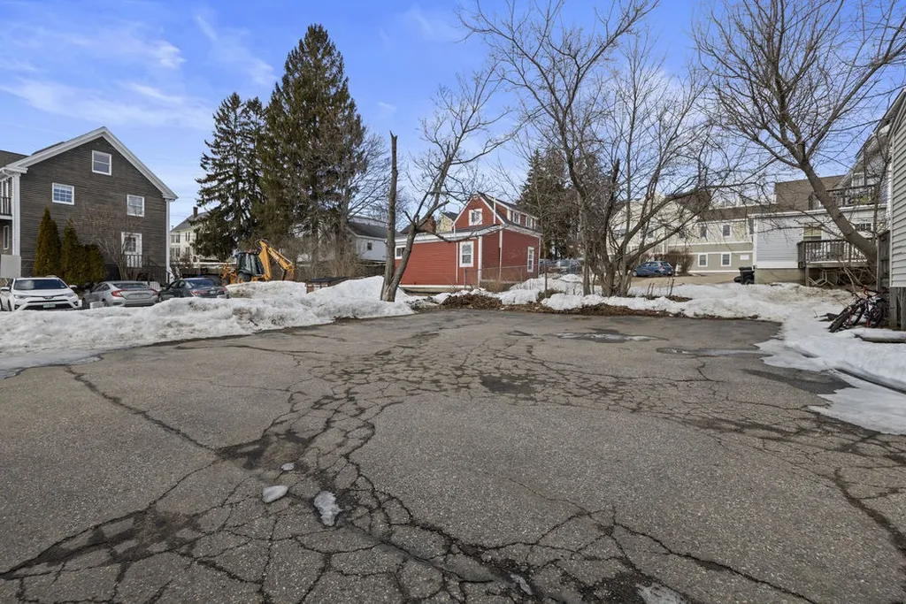 686 Central Avenue Dover NH 03820