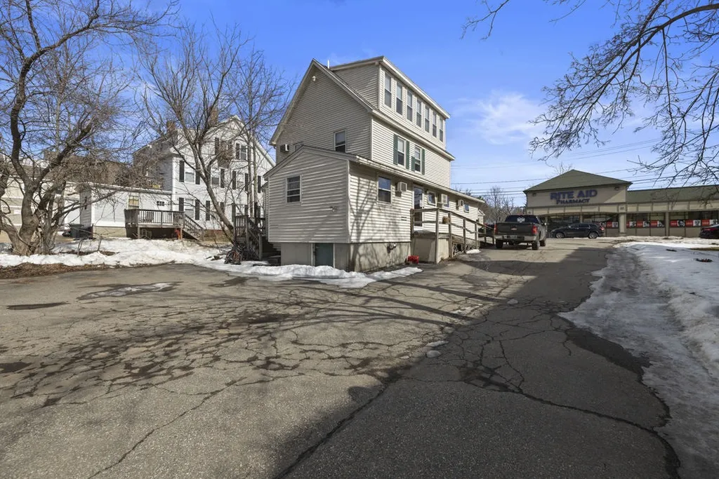686 Central Avenue Dover NH 03820