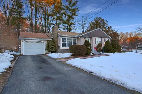 662 Amherst Street Manchester NH 03104