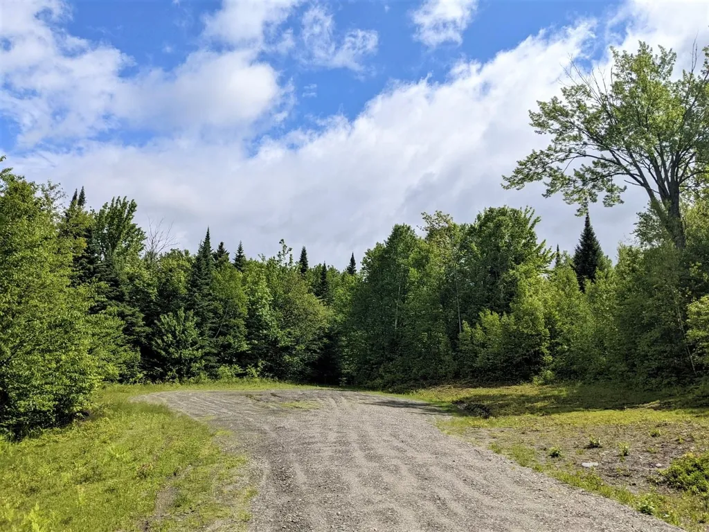 9 Silver Maple Road Colebrook NH 03576