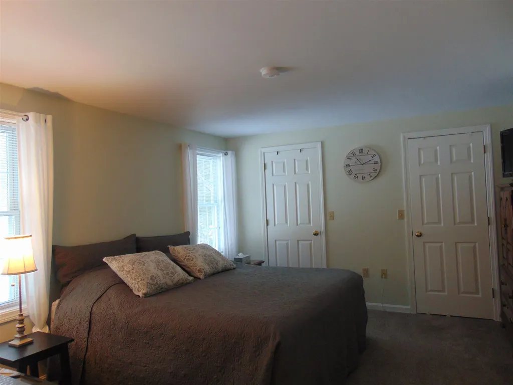 19 Meetinghouse Road Keene NH 03431