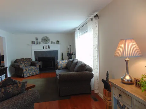 19 Meetinghouse Road Keene NH 03431