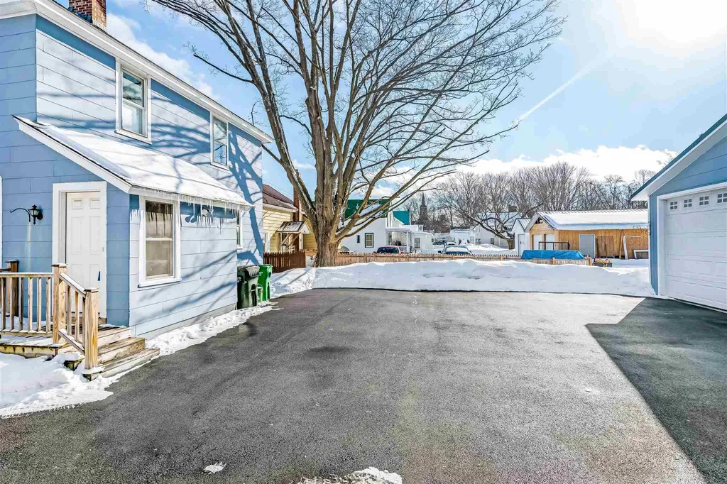 36 North Elm Street St. Albans City VT 05478