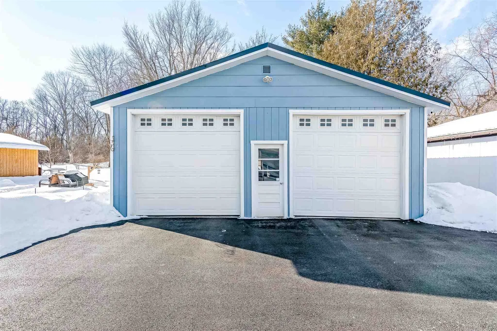 36 North Elm Street St. Albans City VT 05478