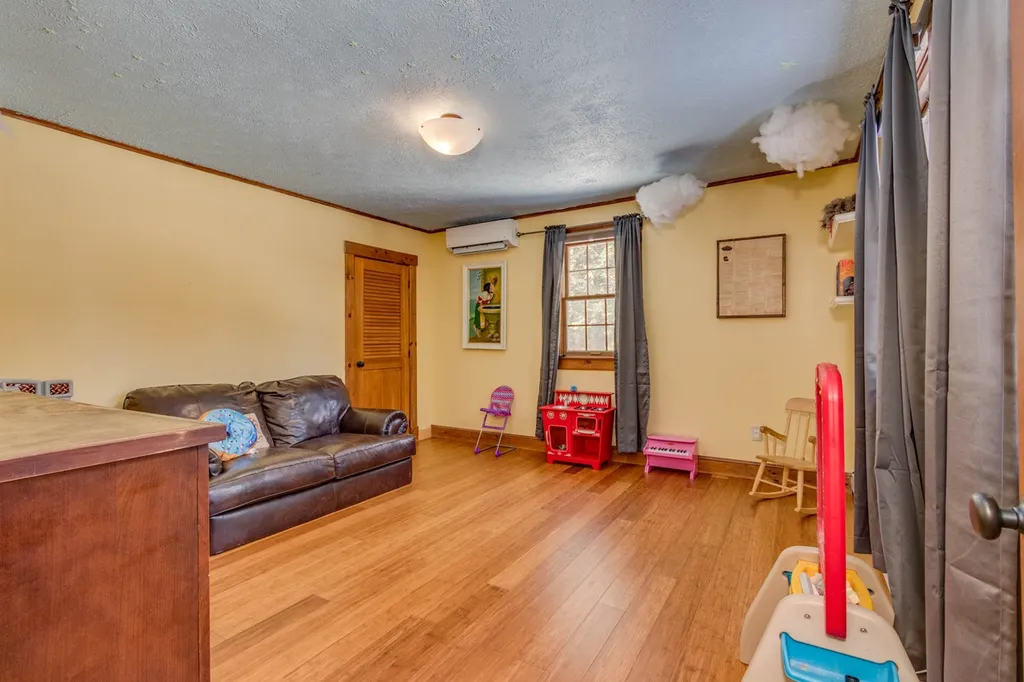 7 Colman Path Merrimack NH 03054