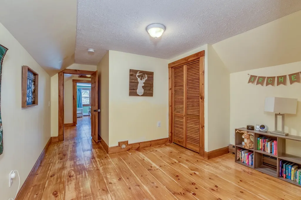 7 Colman Path Merrimack NH 03054