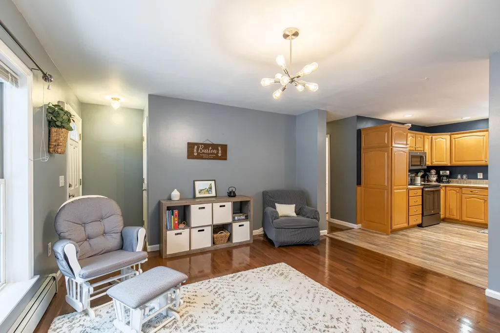 30 Melody Lane Hillsborough NH 03244