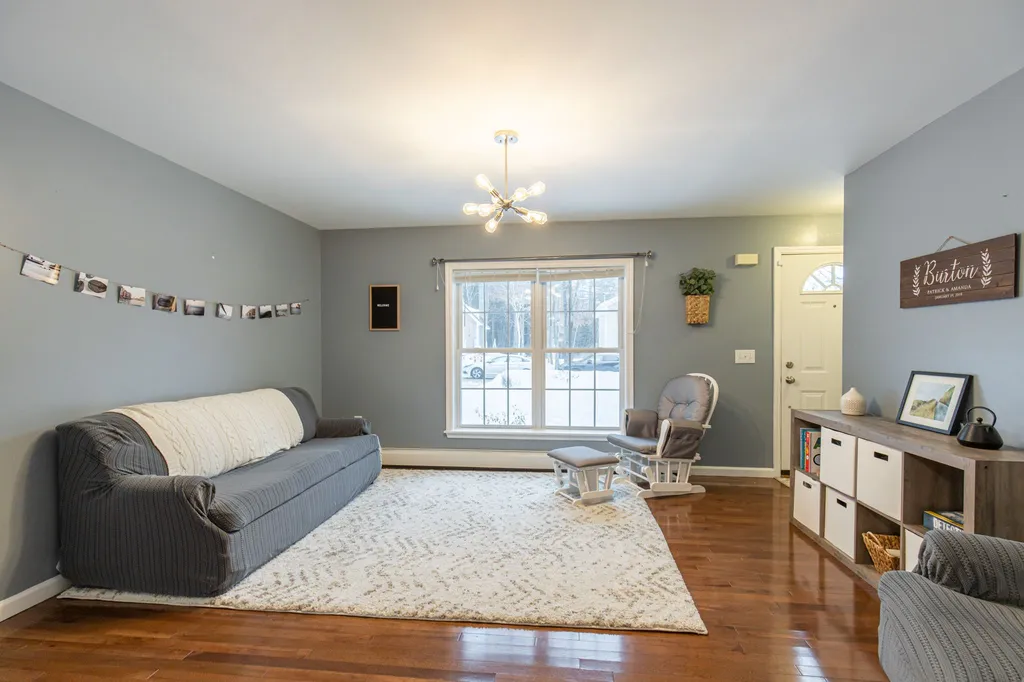 30 Melody Lane Hillsborough NH 03244