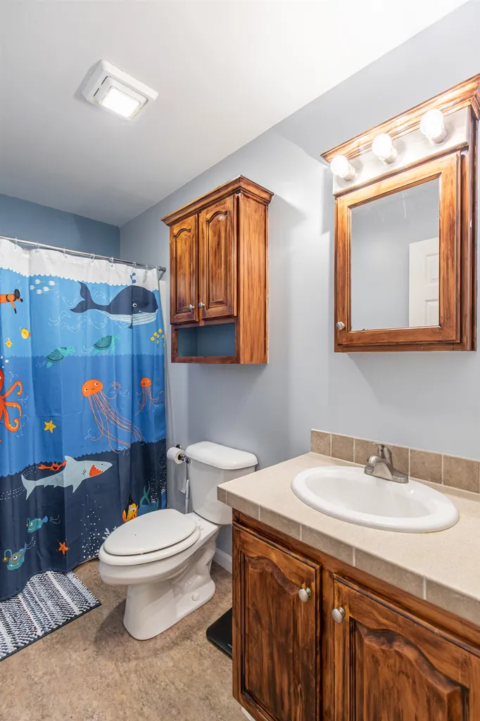 30 Melody Lane Hillsborough NH 03244